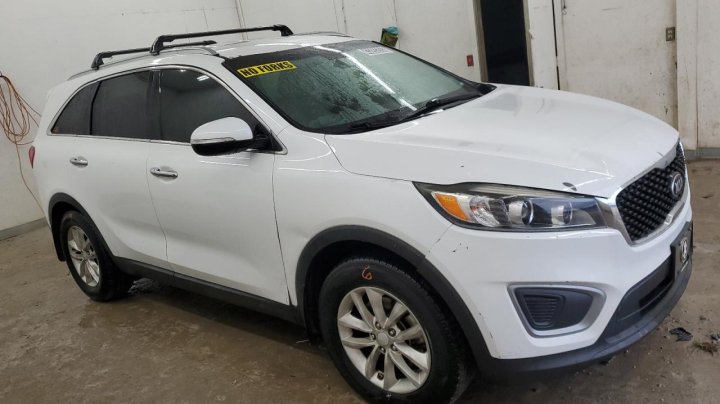 KIA Sorento LX 2016