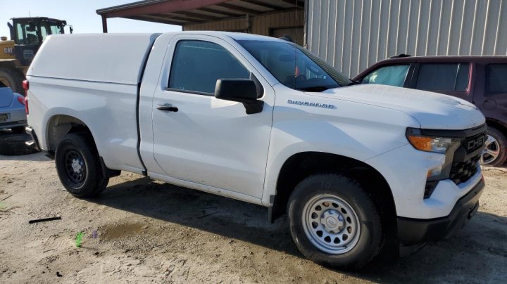 Chevrolet Silverado C1500 2023