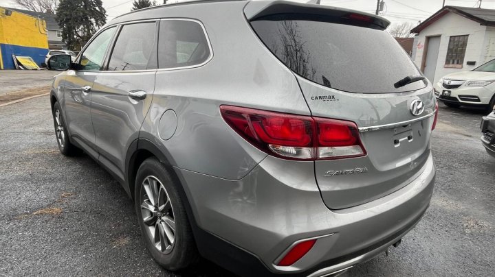 Hyundai Santa Fe SE 2018