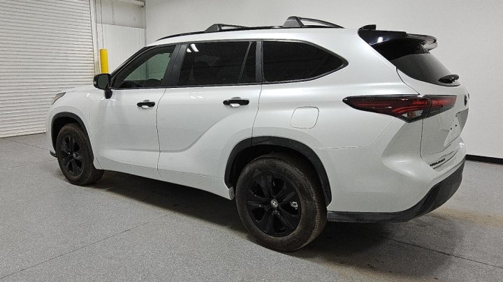 Toyota Highlander HYBRID XLE 2024