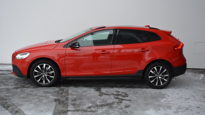 VOLVO V40 CC 2019