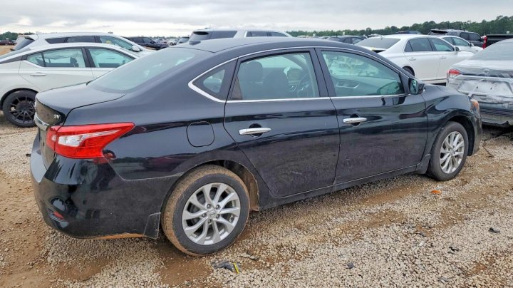 Nissan Sentra  2019