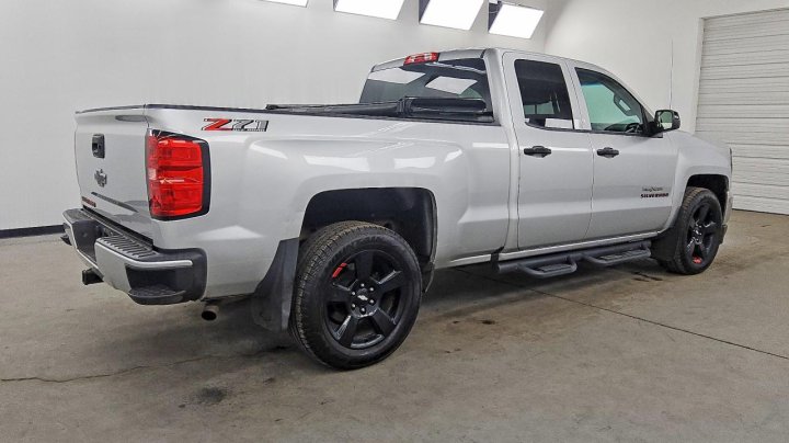 Chevrolet Silverado  2018