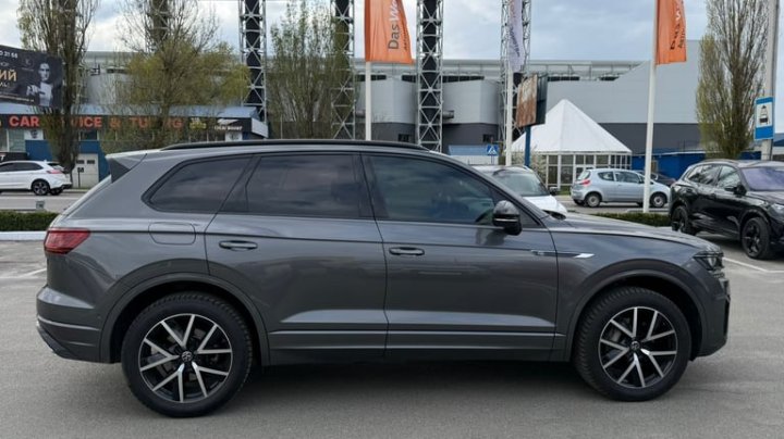 Volkswagen 2023 VW Touareg R-Line Platinum+ 3.0 TDI 2023