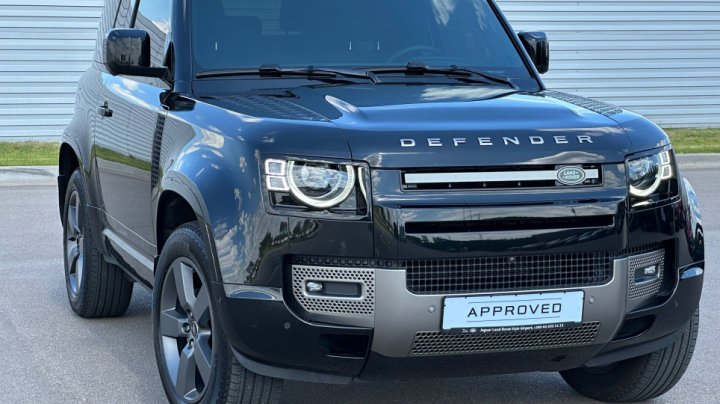 LAND ROVER DEFENDER 90 X - DYNAMIC SE 2000