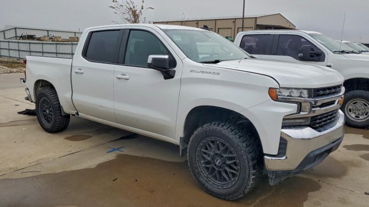 Chevrolet Silverado  2020