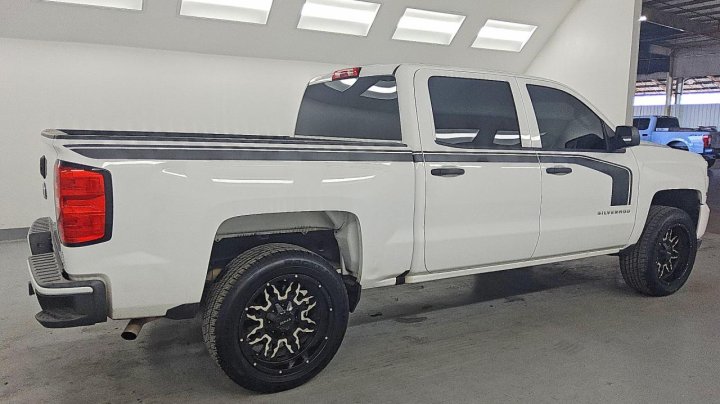 Chevrolet Silverado  2018