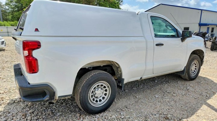Chevrolet Silverado  2023