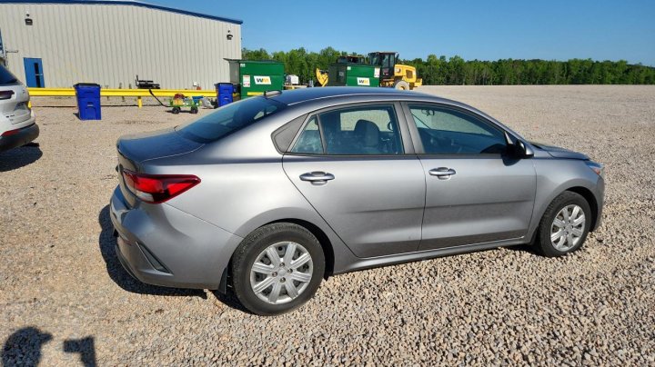 KIA RIO  2023