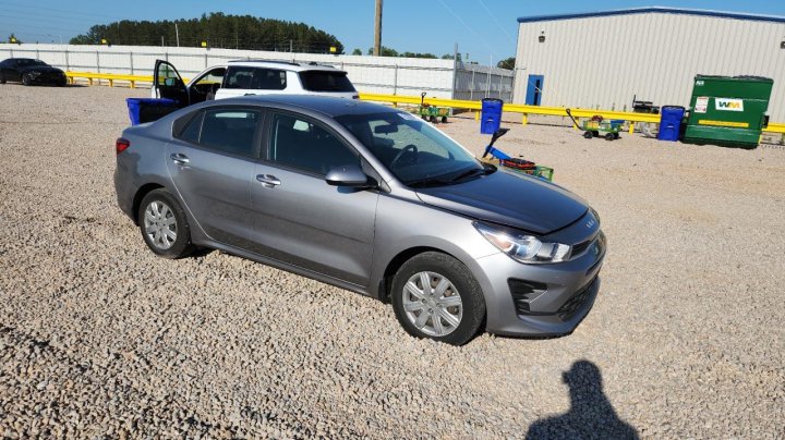 KIA RIO  2023