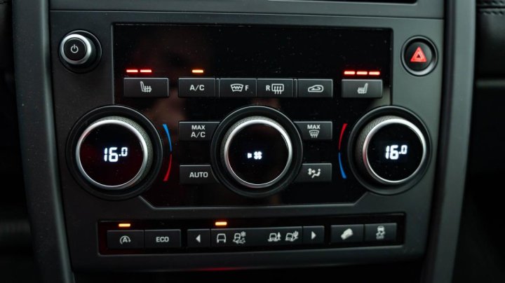 Land Rover Discovery Sport 2015
