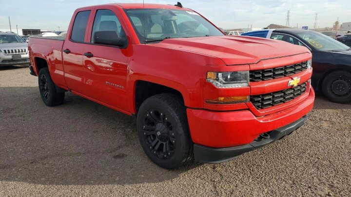 Chevrolet Silverado  2018