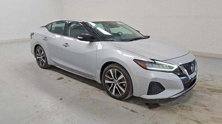 Nissan Maxima  2022