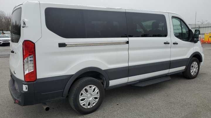 Ford TRANSIT T-350 2022