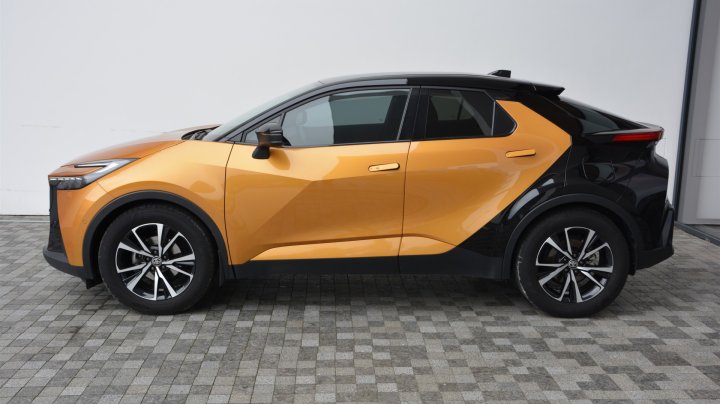 TOYOTA C-HR C-HR Hybrid 2023
