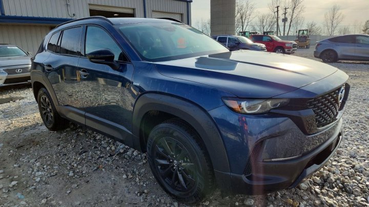 Mazda CX-50  2025