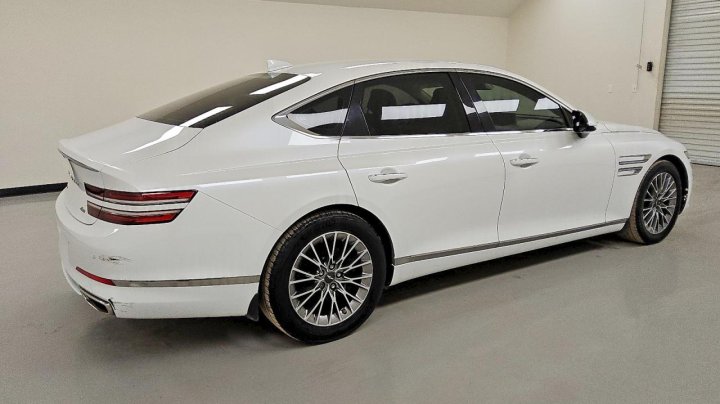 Genesis G80  2021