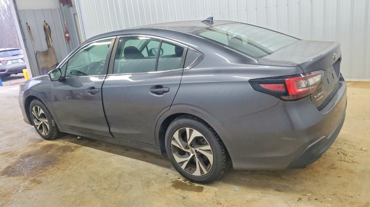 Subaru Legacy  2022
