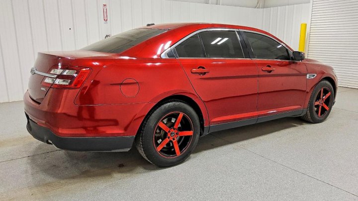 Ford TAURUS  2017