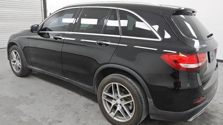 Mercedes-Benz GLC  2016
