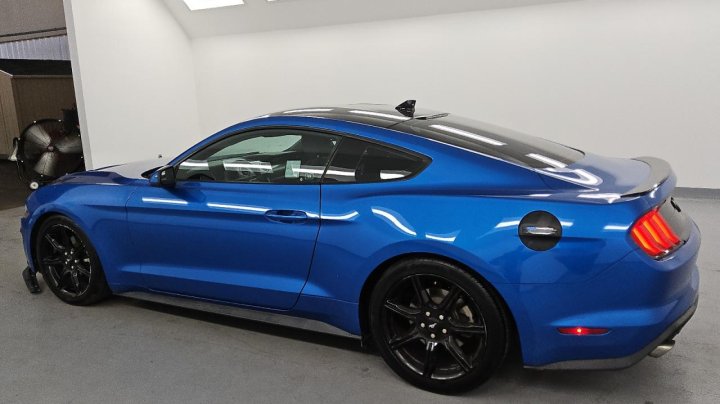 Ford MUSTANG  2020