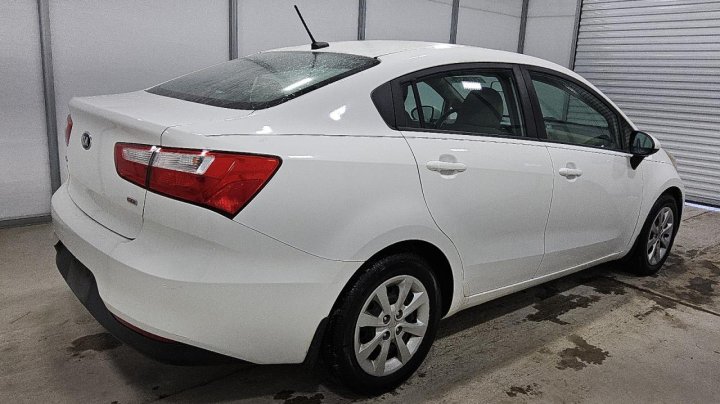 KIA RIO  2017
