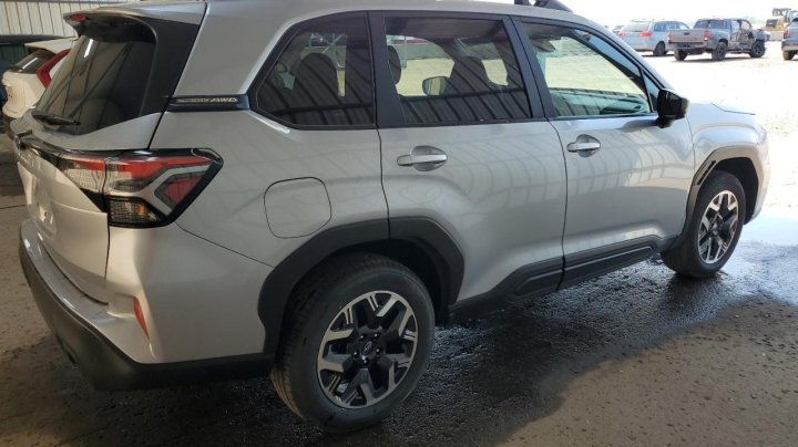 Subaru Forester  2025