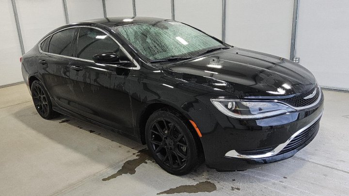 CHRYSLER 200 LIMITED 2017