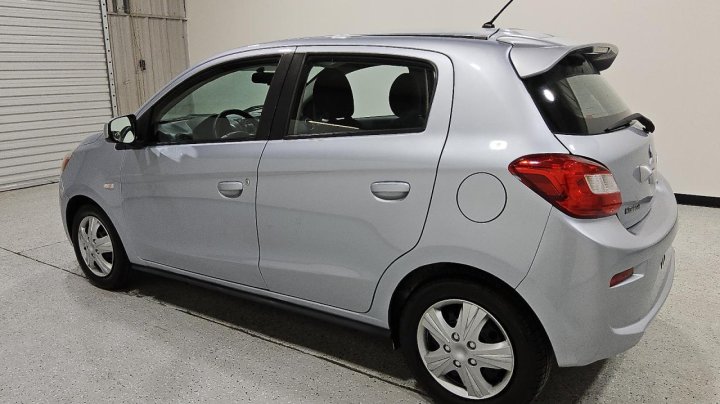 Mitsubishi Mirage ES 2018