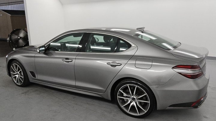 Genesis G70 BASE 2025