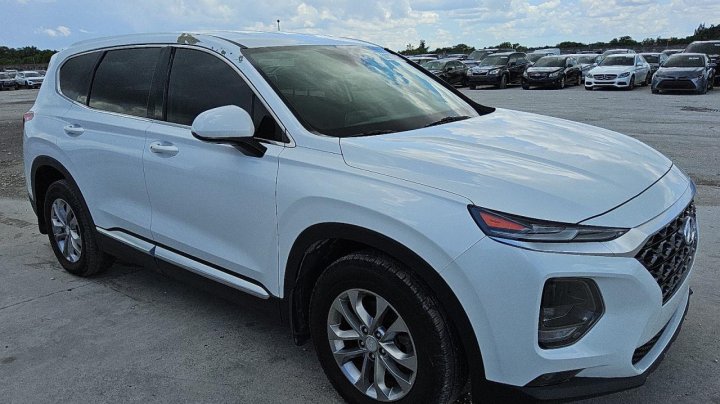Hyundai Santa Fe SEL 2020