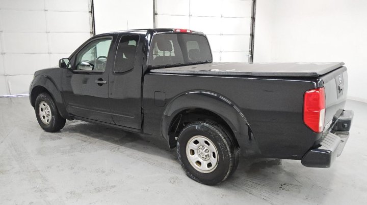 Nissan Frontier S 2017