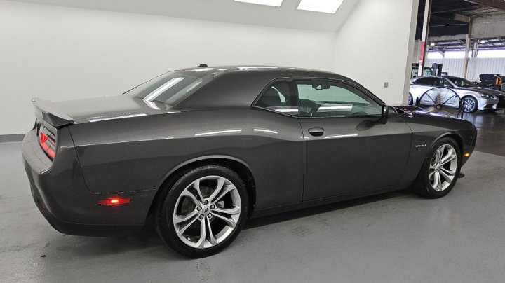Dodge Challenger R/T 2022