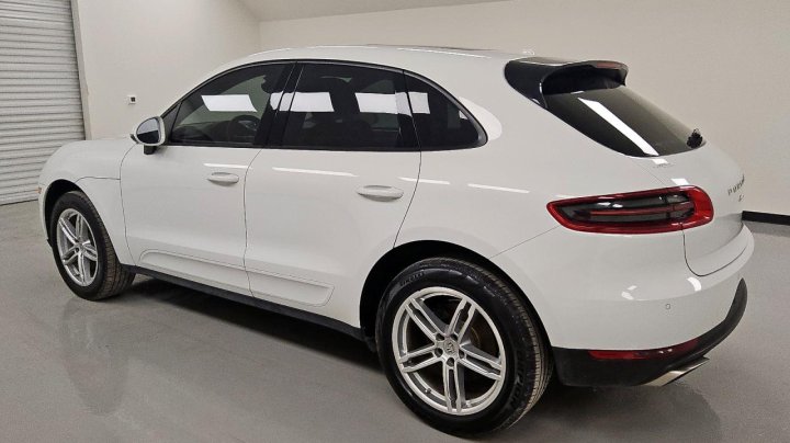 Porsche Macan  2018