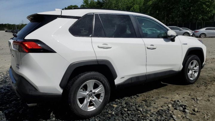 Toyota RAV4  2021