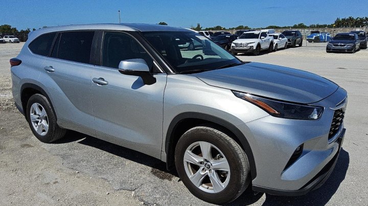 Toyota Highlander  2023