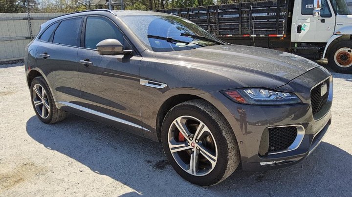 Jaguar F-Pace  2017