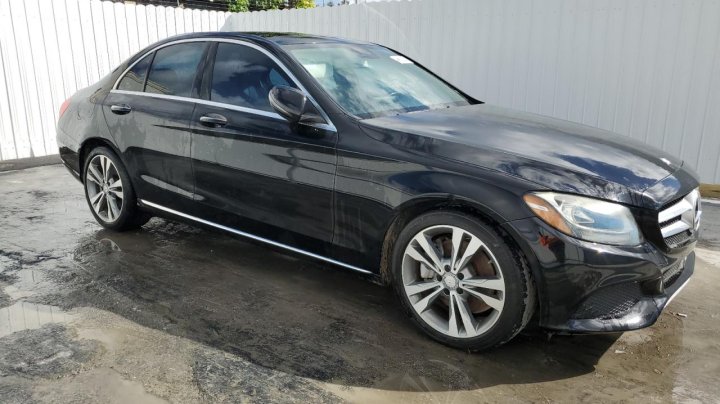 Mercedes-Benz C 300 2016