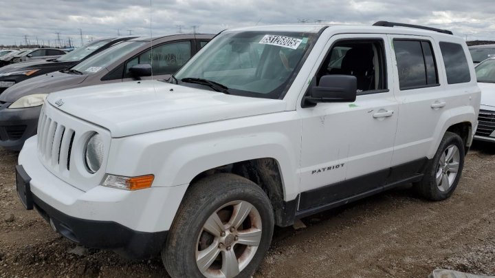 JEEP Patriot LATITUDE 2016