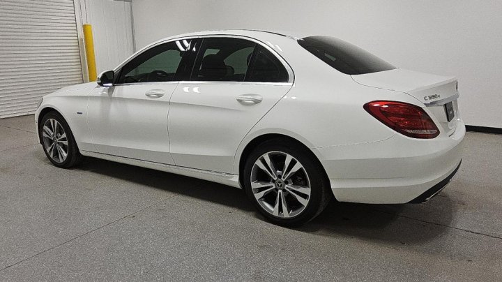 Mercedes-Benz C  2018