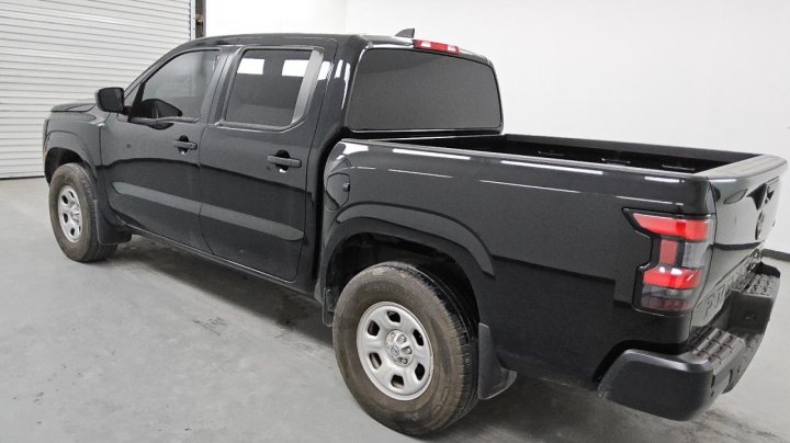 Nissan Frontier  2022