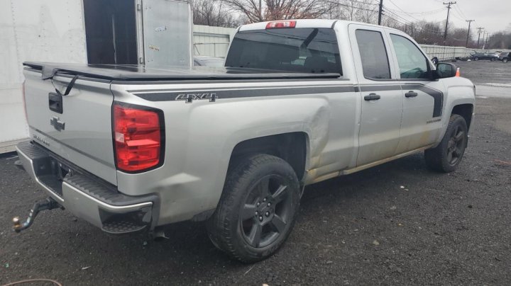 Chevrolet Silverado  2017
