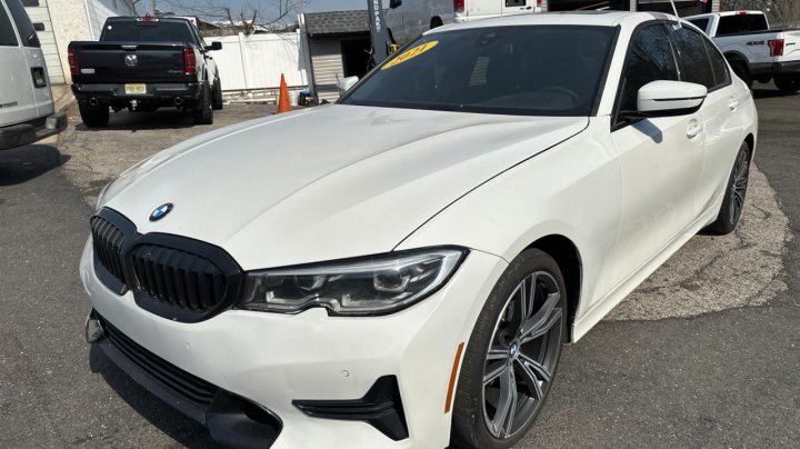 BMW 3 Series  2021