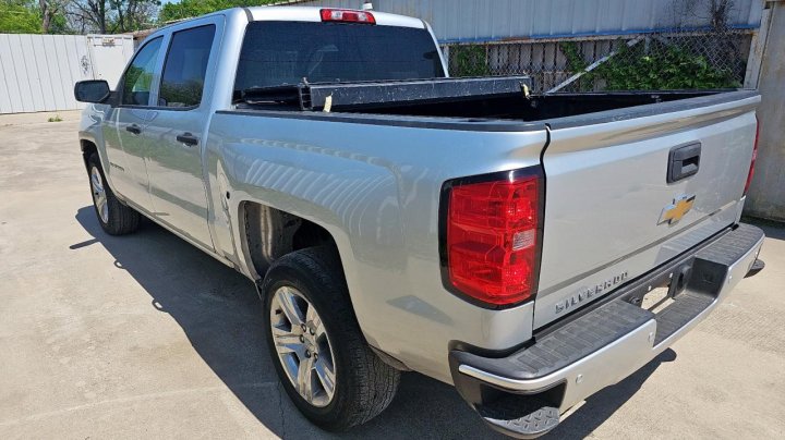 Chevrolet Silverado C1500 CUSTOM 2018