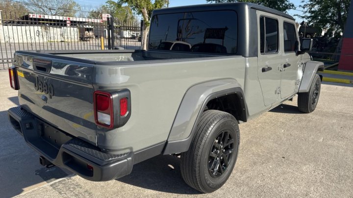 JEEP Gladiator SPORT 2022