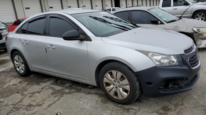 Chevrolet CRUZE LS 2015