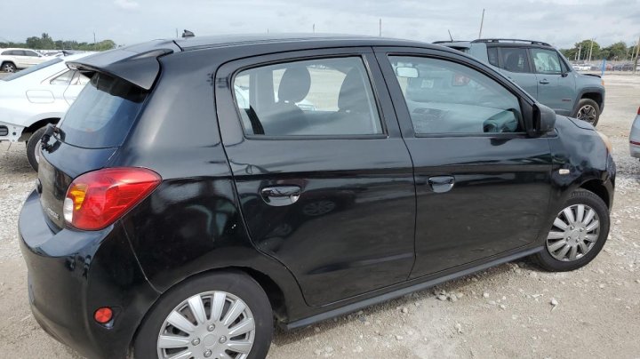 Mitsubishi Mirage DE 2015