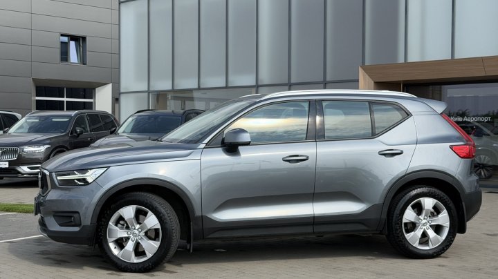 Volvo XC40 Momentum AWD 2018