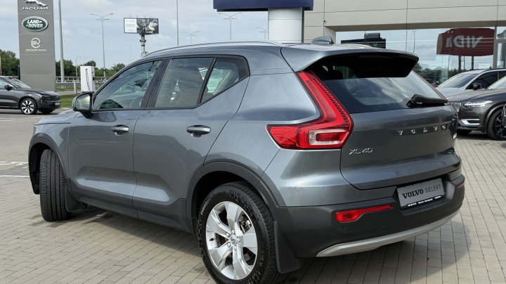 Volvo XC40 Momentum AWD 2018