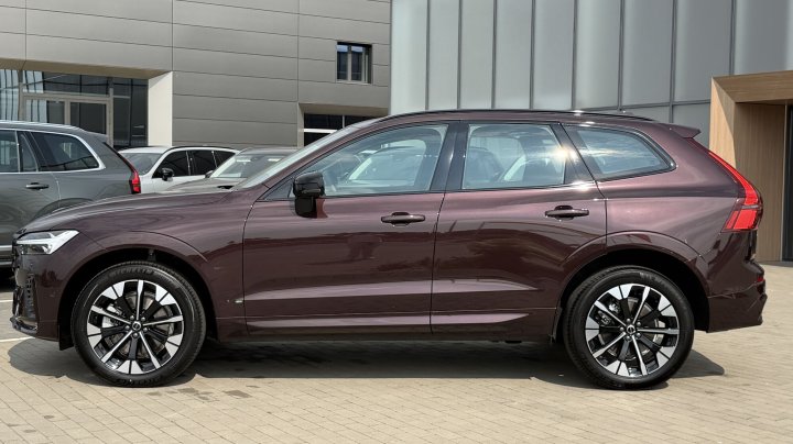 Volvo XC60 Ultra Dark AWD 2025